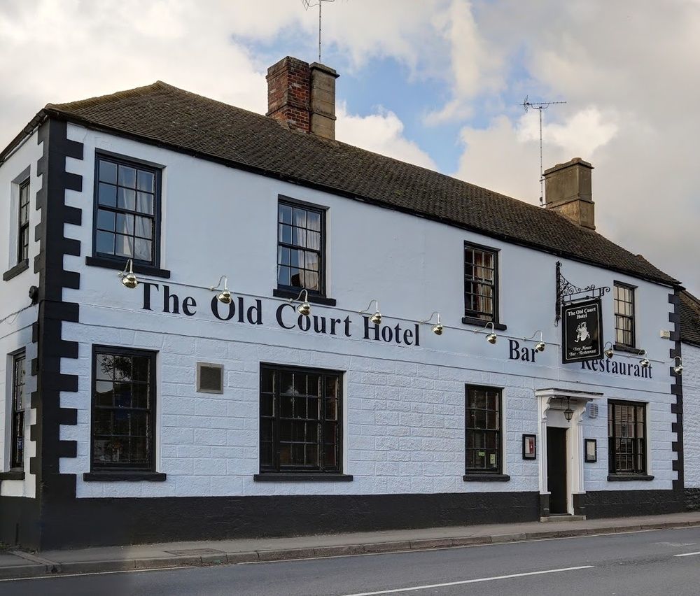 The Old Court Hotel Witney Exteriér fotografie